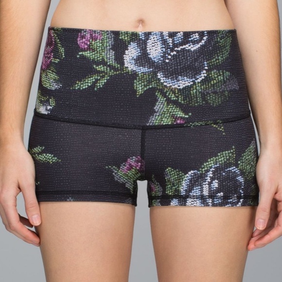 Lululemon Boogie Short (Roll Down) - Picture 2 of 6